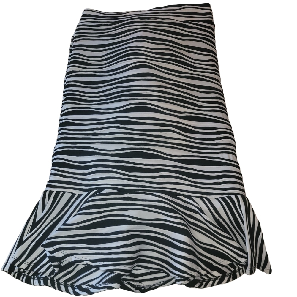 Suzy Shier Black and White Zebra Print Peplum Hem Skirt Size M